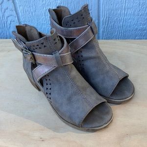 JELLYPOP Toddler Girl Heeled Sandals